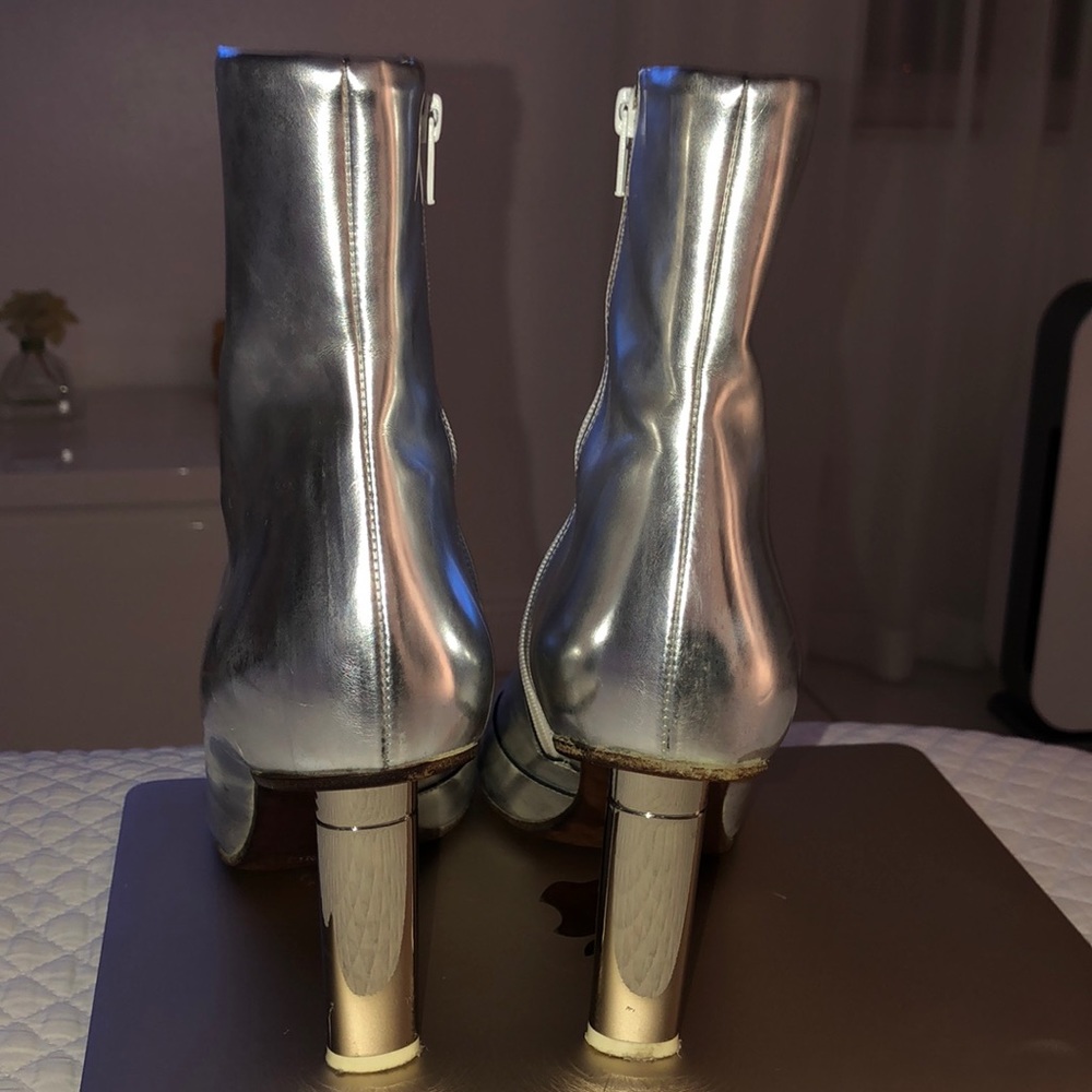 Vetements boots 👢 😍 - Picture 4 of 5